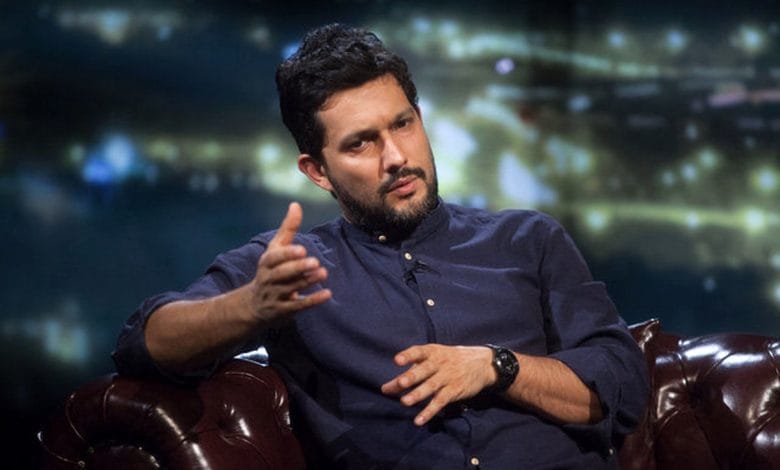 عکسی از حامد بهداد در ۵۱ سالگی با استایل مشکی