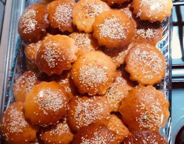 طرز تهیه کیک یزدی خانگی در مایکروفر