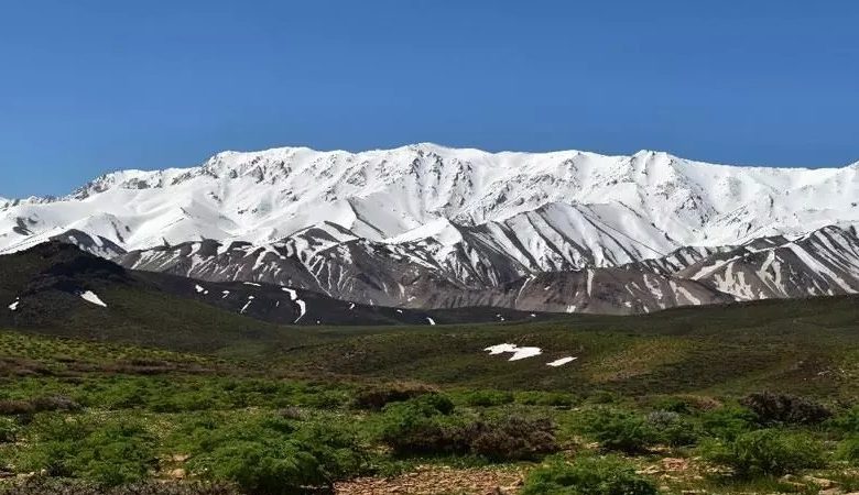 سکوت و هیایوی ابرهارا در میان ارتفاعات رشته کوه های با عظمت زاگرس ببینید