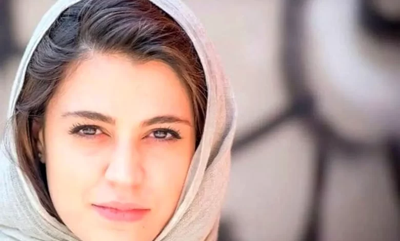 تصاویر جدید از ناهید مسلمی در کنسرت بهانم بانی / تیپ جوانانه خانم بازیگر در قضای مجازی غو غا به پا کرد +عکس