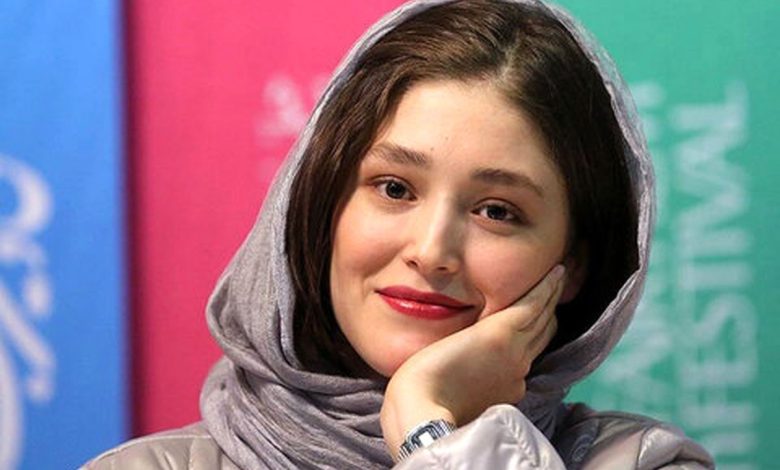 استایل خاص فرشته حسینی در اکران مردمی بی سر و صدا+ فیلم