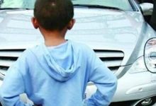 صحنه دلخراش تصادف کودک دو ساله با ماشین+ فیلم