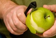 چه زمانی میوه بخوریم تا فایده داشته باشد؟