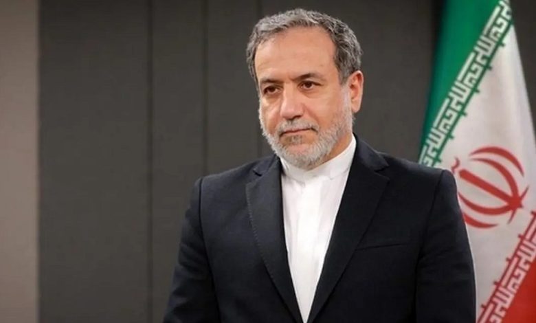 عکس جنجالی عراقچی با مجری زن عرب مشهور به «سیندرلای فلسطین»+تصویر