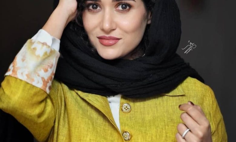 پریناز ایزدیار به سوگ پدر نشست+تصویر