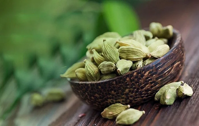 هل بخورید تا شاد باشید!