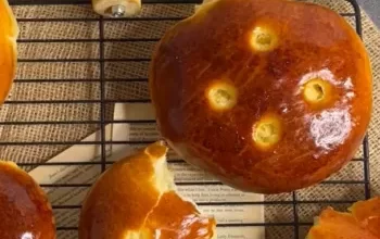 این طرز تهیه نان مخصوص روزهایی است که نانوایی های تعطیل هستند و شما هوس یک نان خوشمزه کردید.