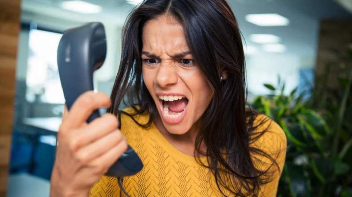 چگونه با افراد عصبانی برخورد کنیم؟ راهکارهای طلایی برای مدیریت خشم چگونه با افراد عصبانی برخورد کنیم؟ راهکارهای طلایی برای مدیریت خشم