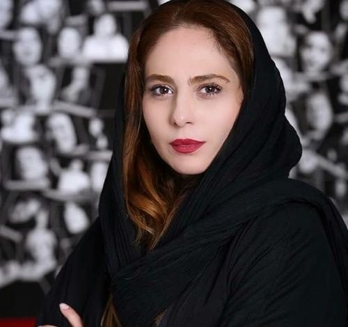 رعنا آزادیور
