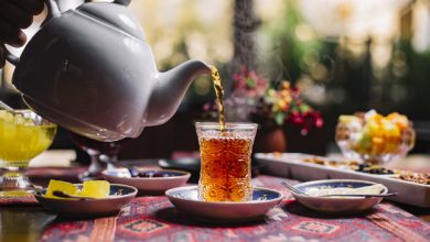 «هشدار متخصصان: نوشیدن چای به‌جای آب، خطر کم‌آبی را افزایش می‌دهد»