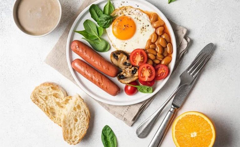 راز پوست شاداب در وعده صبحگاهی؛ چه بخوریم تا جوان بمانیم؟