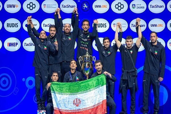 به‌خاطر شاگردانت هم که شده دیگر جشن نگیر آقا پژمان!