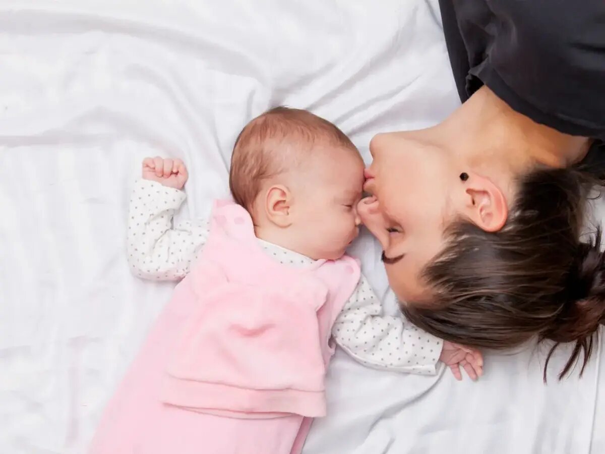 چرا نوزادان بوی خوبی میدهند؟ چرا نوزادان بوی خوبی میدهند؟