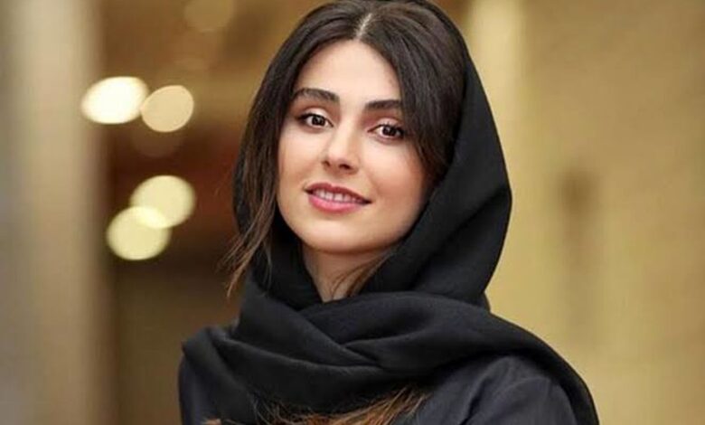 «لاله مرزبان در ۲۸ سالگی با استایلی فرانسوی که نگاهها را خیره کرد»