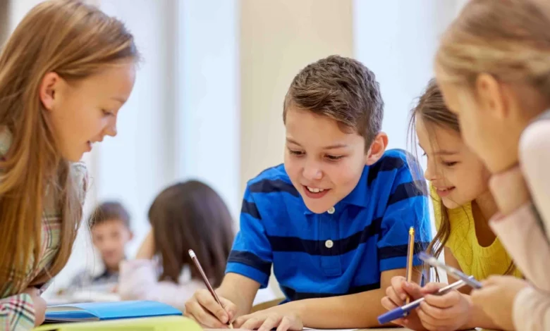 روش های مشارکتی و فعالیت گروهی دانش آموزان