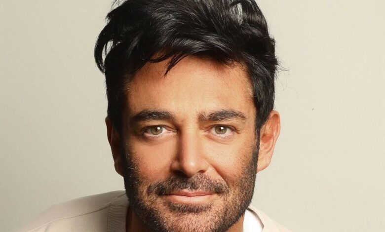 دیدار تاریخی گلزار و وثوقی؛ نسلها در قاب یک تصویر + عکس