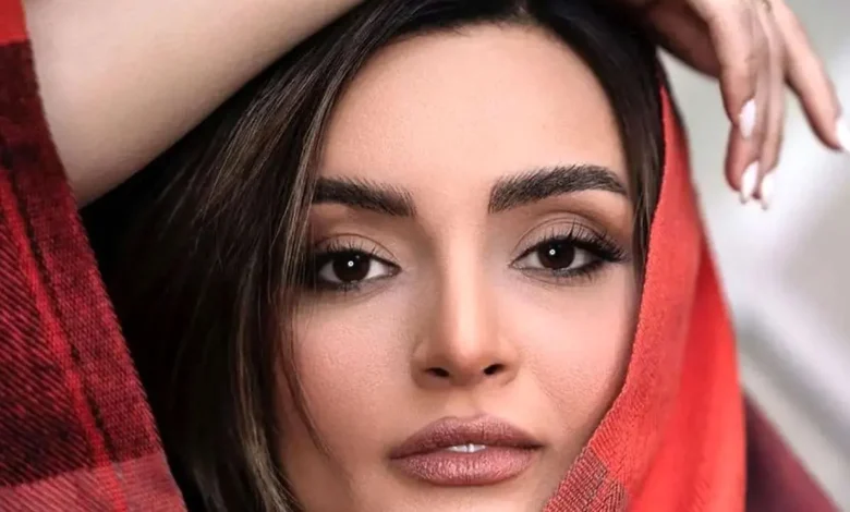 نیلوفر پارسا